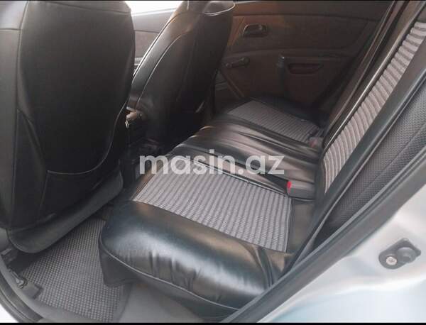 Kia Rio - Image 6