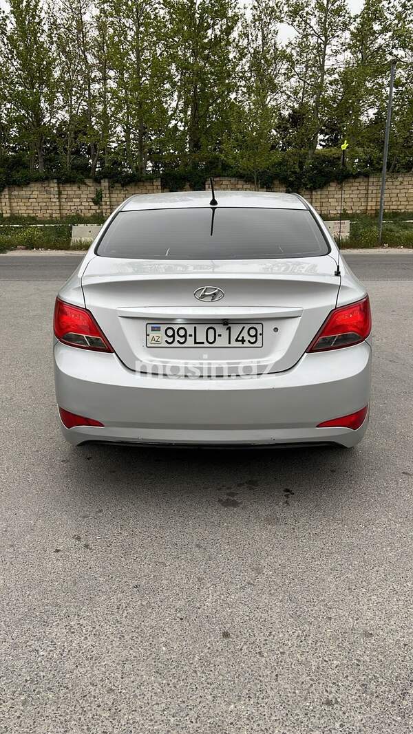 Hyundai Solaris  - Image 2