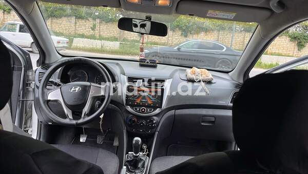 Hyundai Solaris  - Image 6