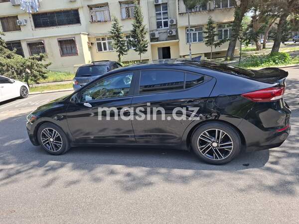 Hyundai Elantra - Image 6