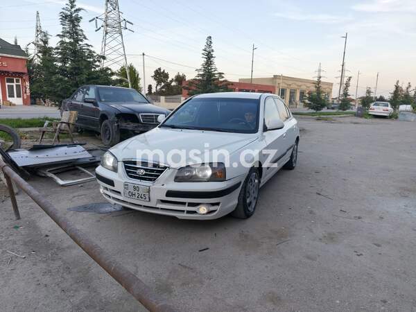 Hyundai Elantra - Image 3