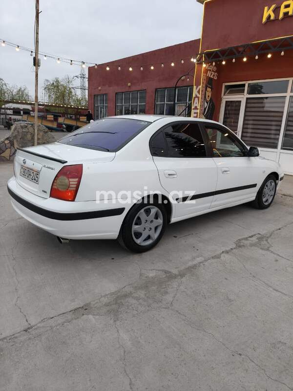 Hyundai Elantra - Image 6