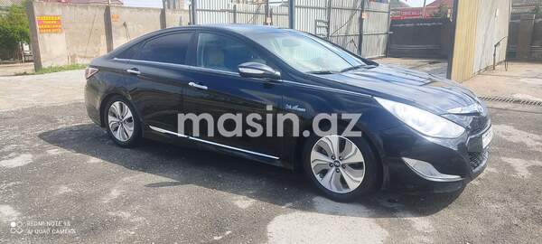 Hyundai Sonata - Image 2