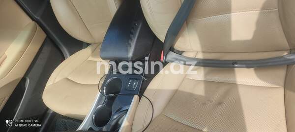 Hyundai Sonata - Image 7