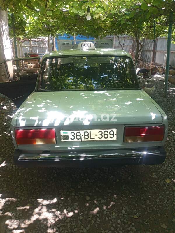LADA (VAZ) 2107 - Image 8