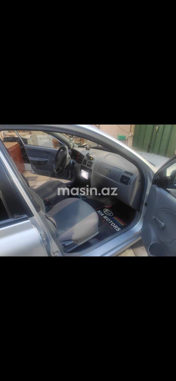Kia Rio - Image 2
