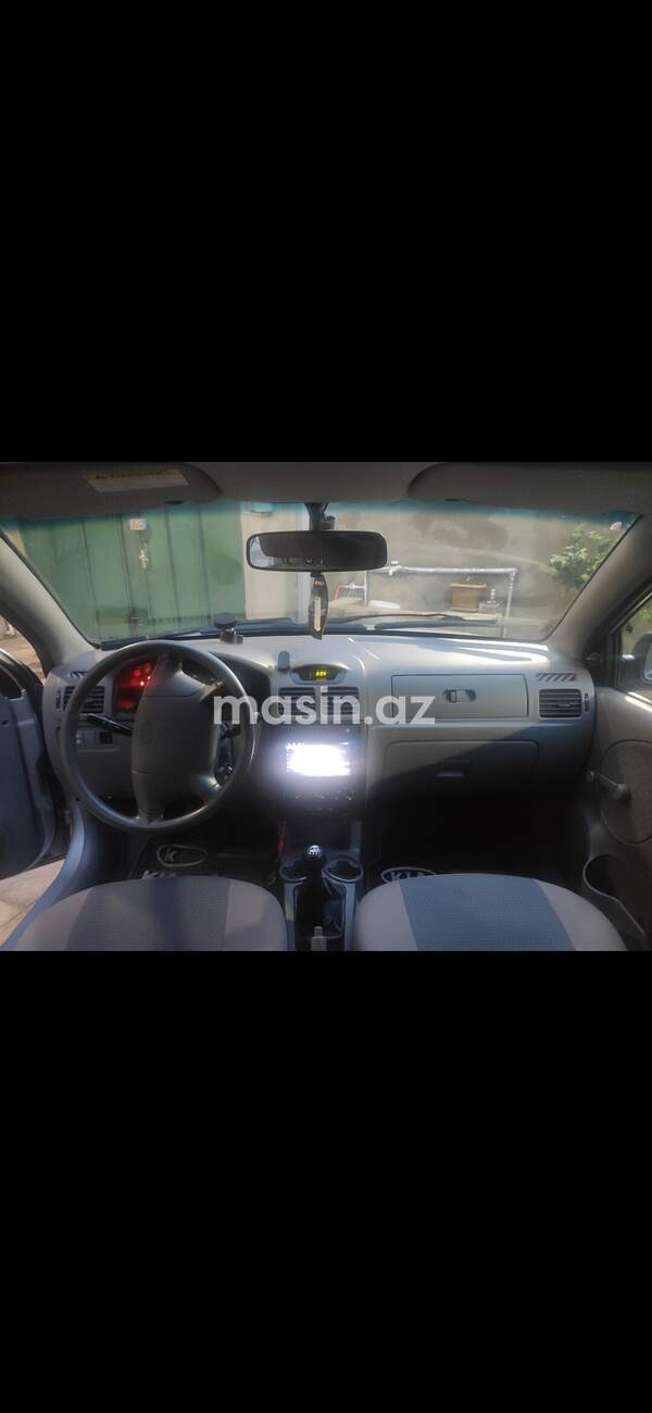 Kia Rio - Image 3