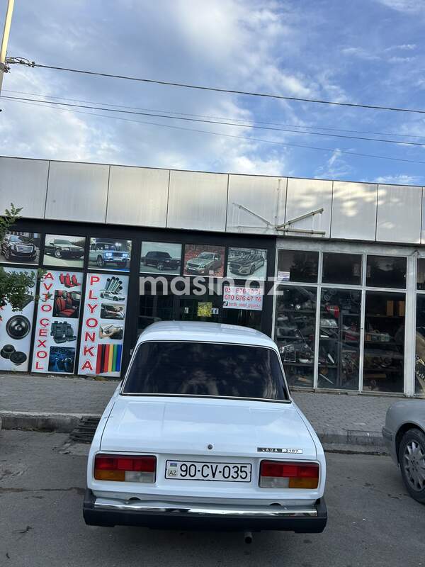 LADA (VAZ) 2107