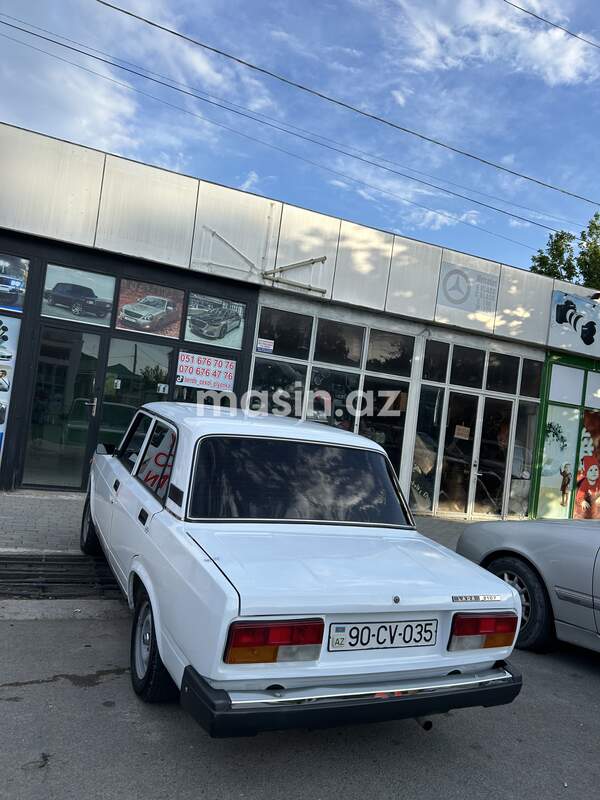 LADA (VAZ) 2107 - Image 2