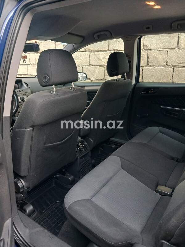 Opel Zafira - Image 7