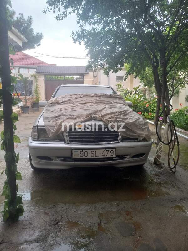 Mercedes C 250 - Image 2