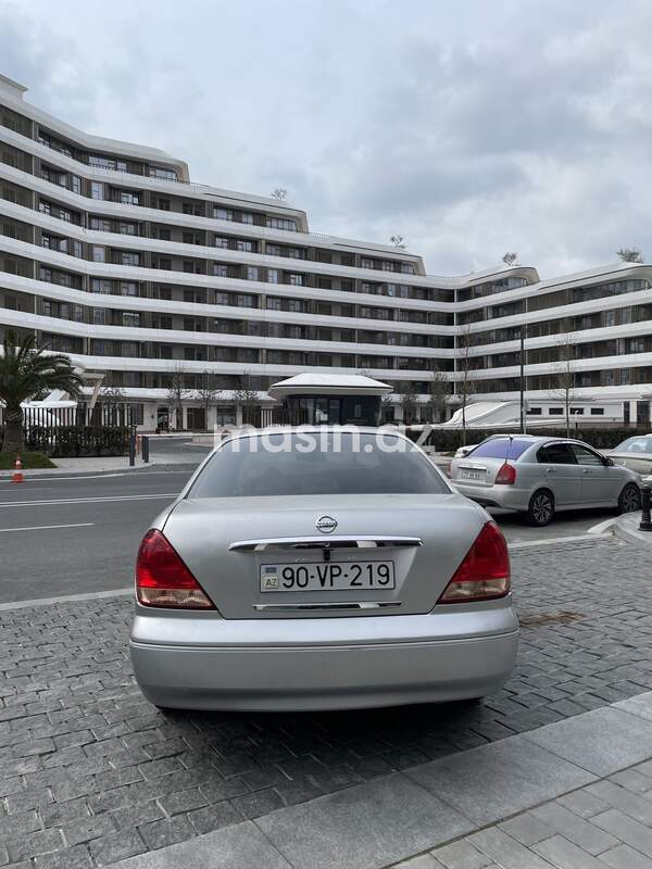 Nissan Sunny - Image 3