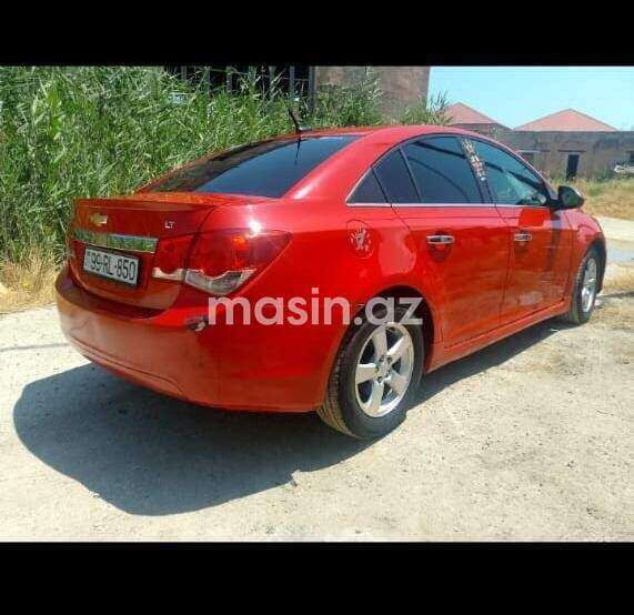 Chevrolet Cruze - Image 4