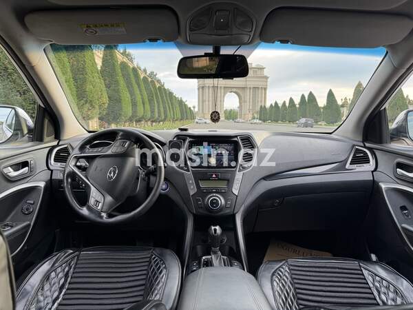 Hyundai Santa Fe - Image 4