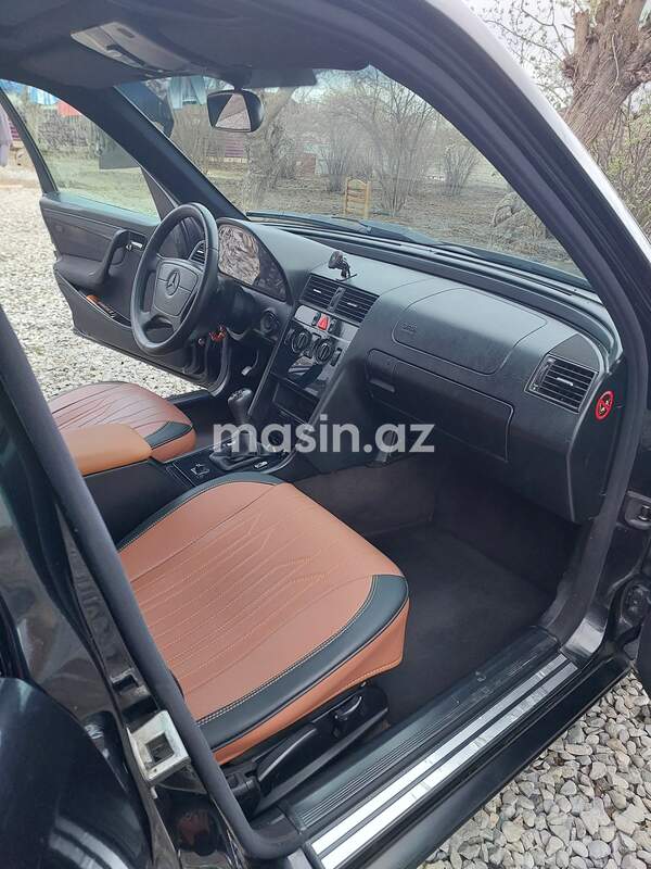 Mercedes C 180 - Image 2