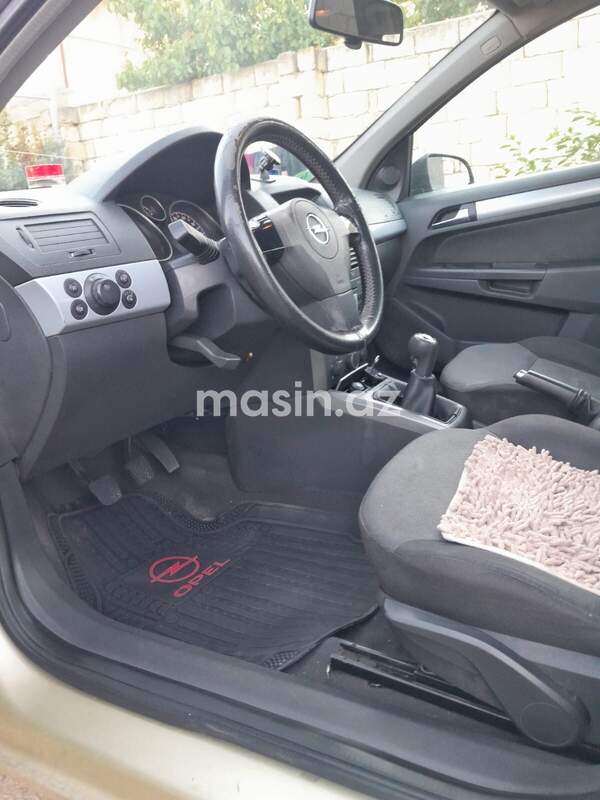 Opel Astra - Image 9