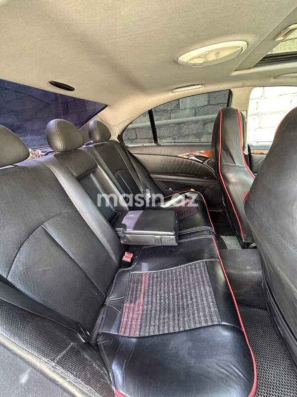 Mercedes E 270 - Image 7