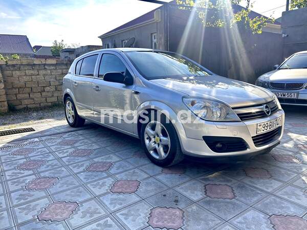Opel Astra - Image 3