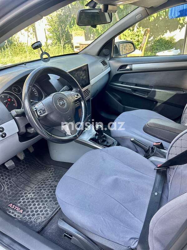 Opel Astra - Image 5