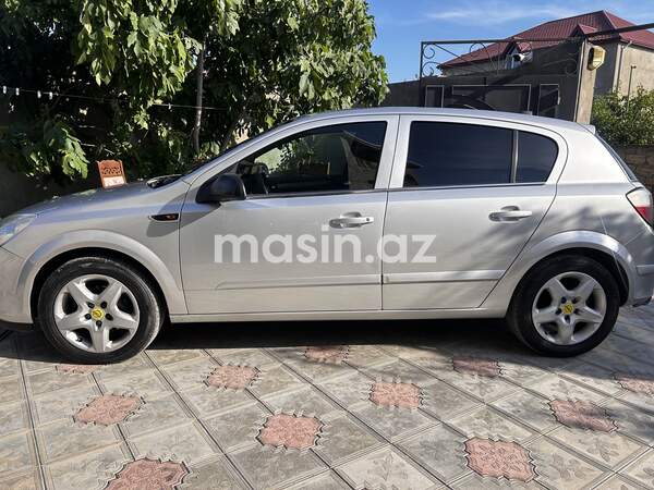 Opel Astra - Image 7
