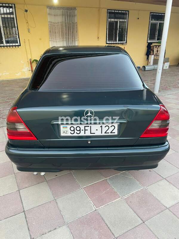 Mercedes CLA 200 - Image 8