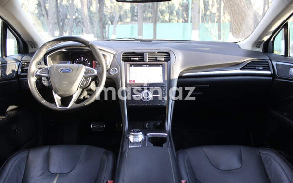 Ford Fusion - Image 6