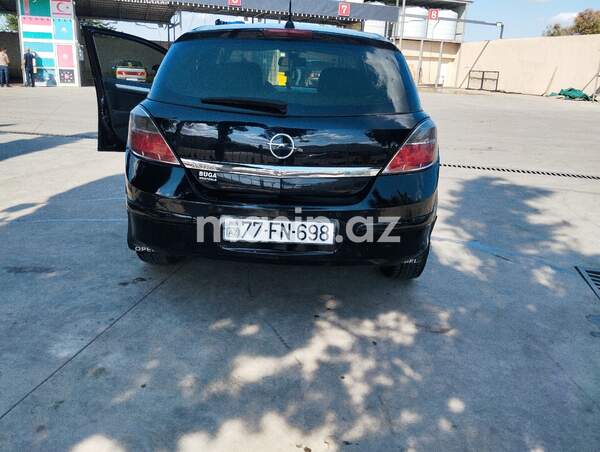 Opel Astra - Image 2