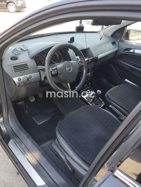 Opel Astra - Image 3