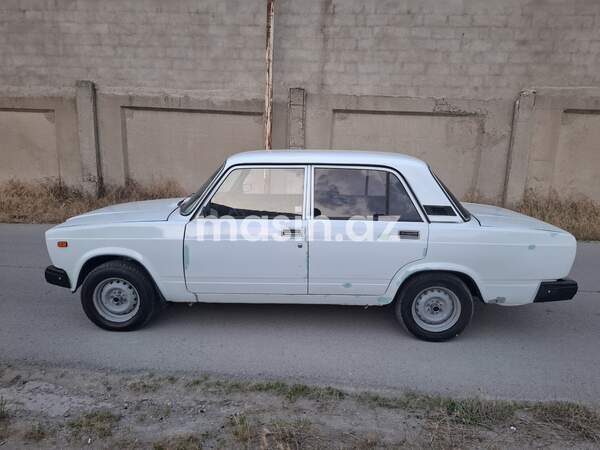LADA (VAZ) 2107 - Image 3