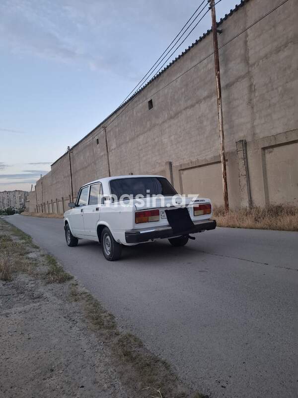 LADA (VAZ) 2107 - Image 8