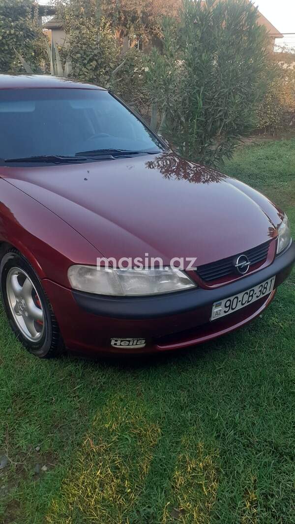 Opel Vectra - Image 9