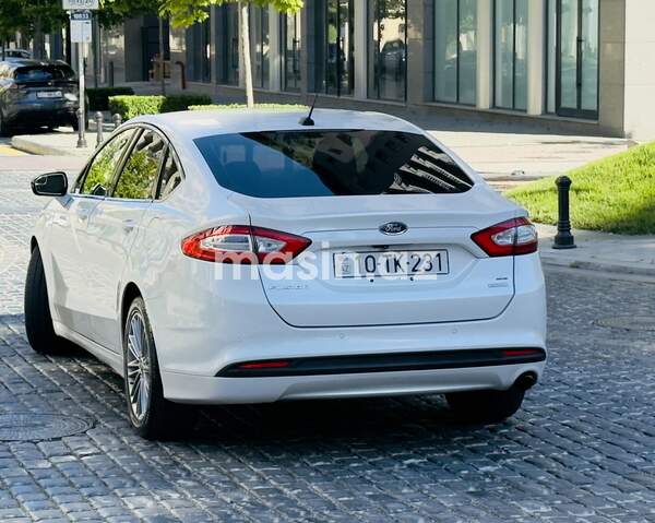 Ford Fusion (North America) - Image 3