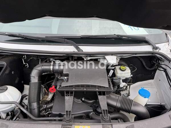 Mercedes E 220 d - Image 2
