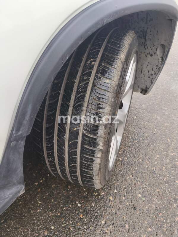 BMW X5 - Image 4