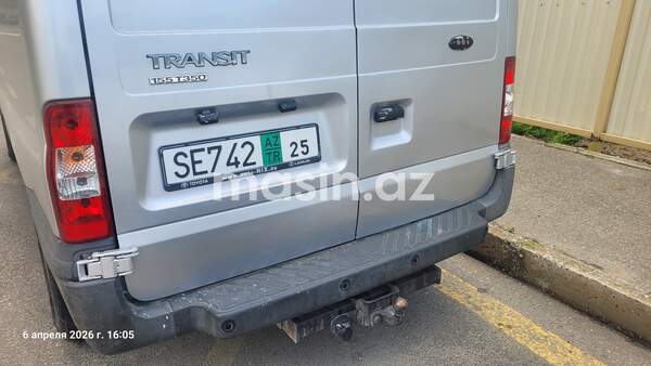 Ford Transit - Image 4