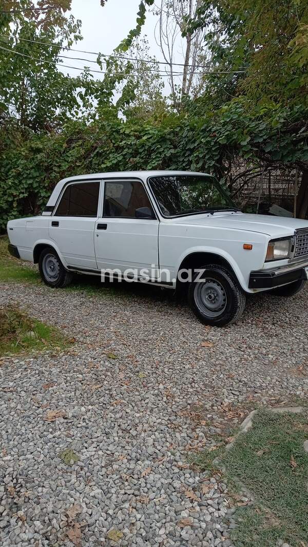 LADA (VAZ) 2107 - Image 4