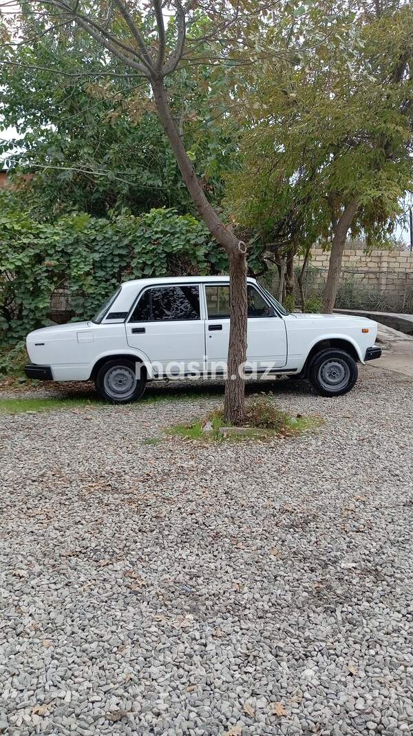 LADA (VAZ) 2107 - Image 5