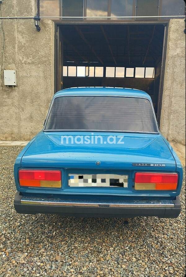 LADA (VAZ) 2107 - Image 2