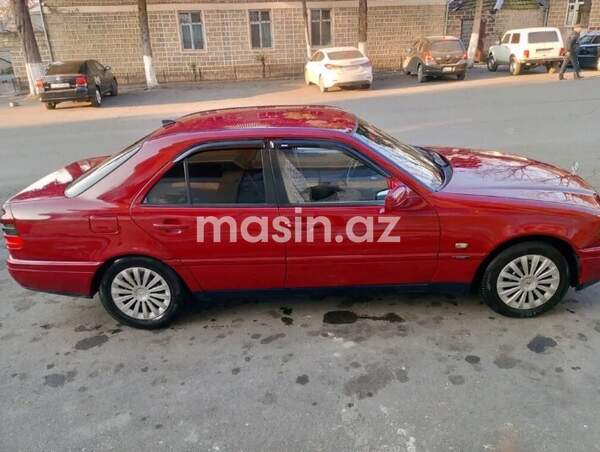 Mercedes C 180 - Image 4