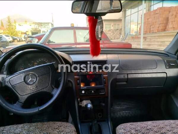 Mercedes C 180 - Image 5