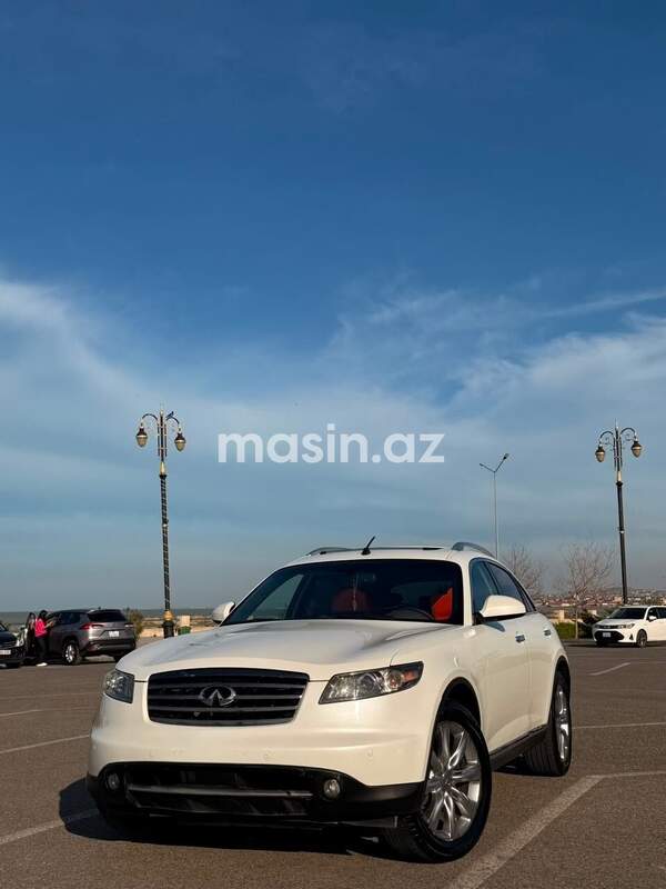 Infiniti FX35 - Image 2