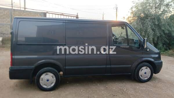 Ford Transit - Image 4