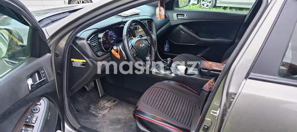 Kia Optima - Image 6