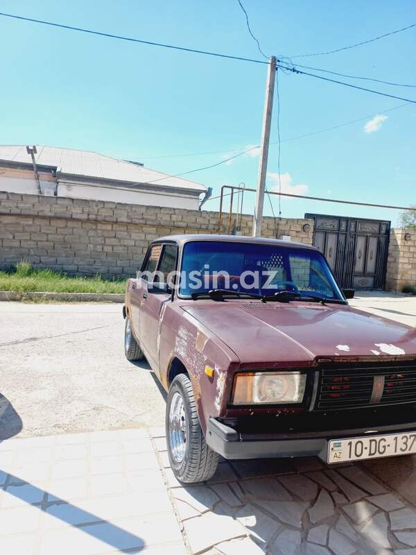 LADA (VAZ) 2107