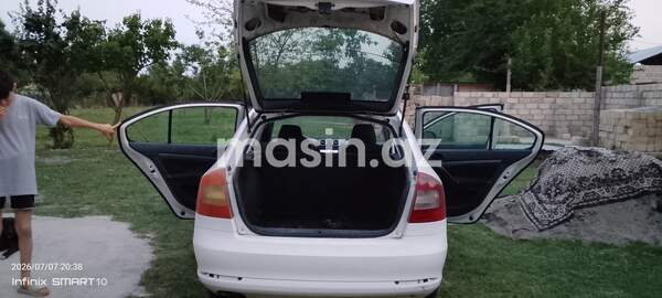 Skoda Octavia - Image 10