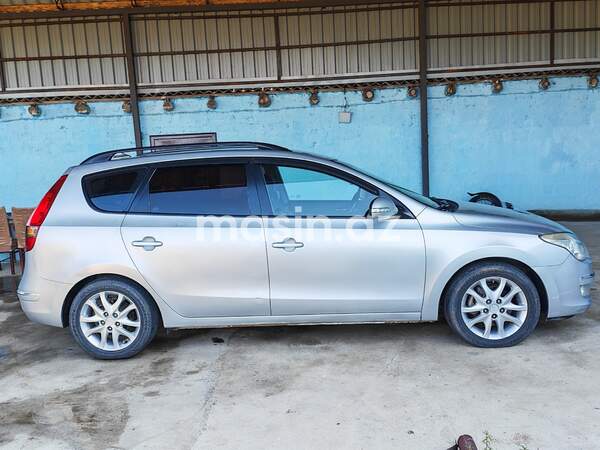 Hyundai i30 - Image 4