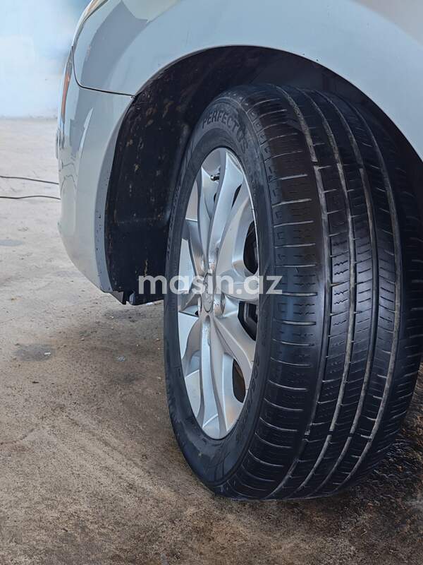 Hyundai i30 - Image 6