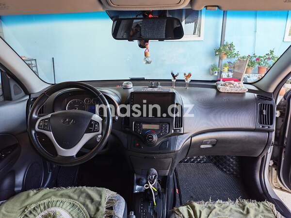 Hyundai i30 - Image 9