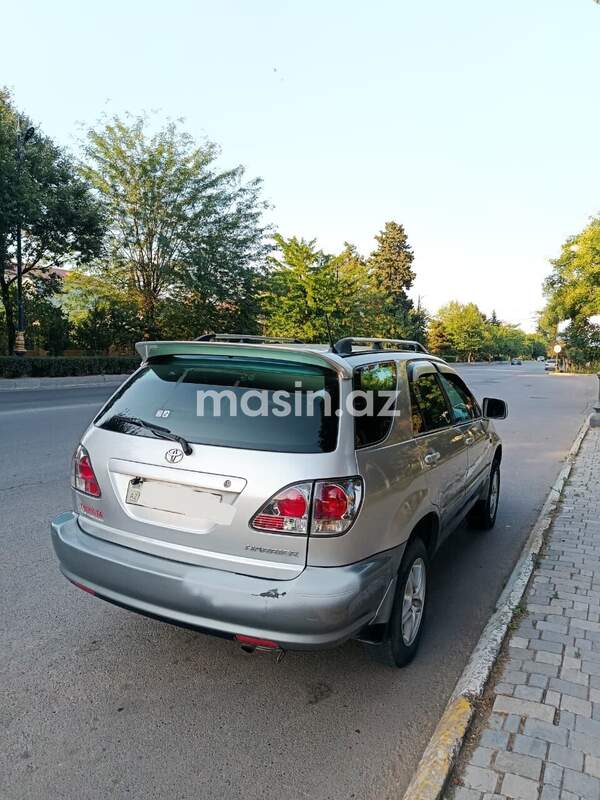 Toyota Harrier - Image 6