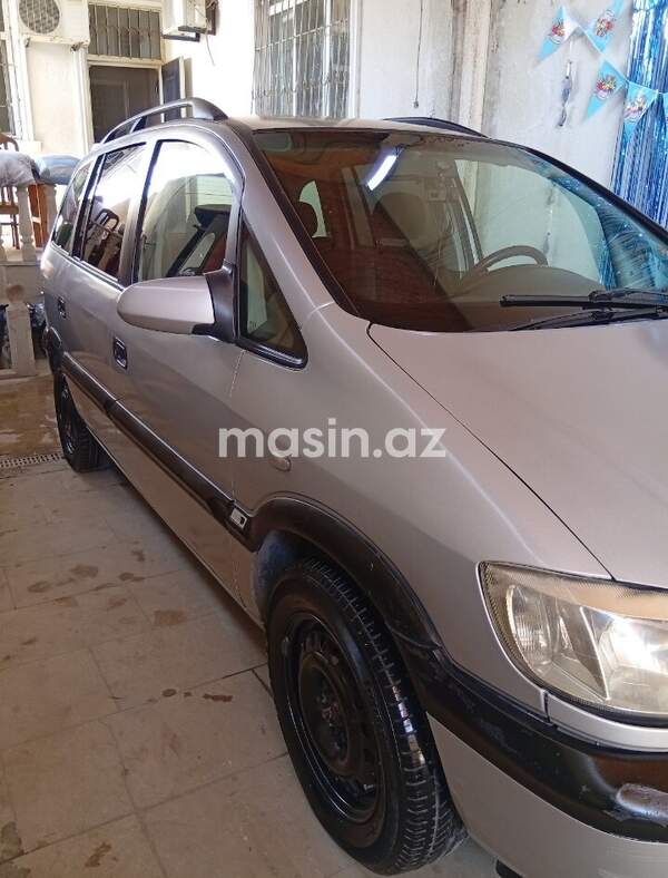 Opel Zafira - Image 4